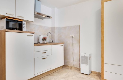 Koranski Brijeg House | Cozy home in Koranski Brijeg with sauna