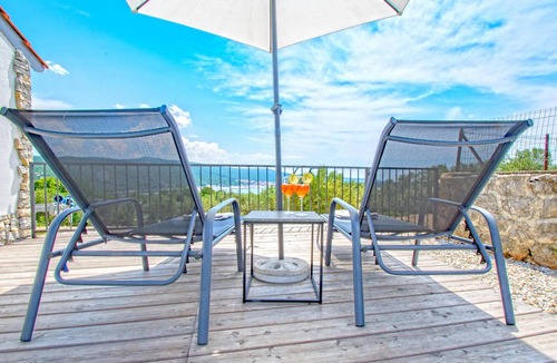 Kornic House | Cozy home in Kornic with private swimming pool, can be inside or outside