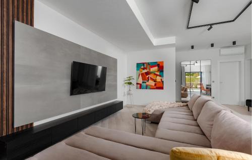 Kras House | Cozy Home In Kras With Private Swimming Pool, Can Be Inside Or Outside
