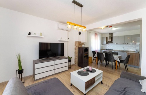 Krusevo House | Cozy home in Krusevo with house sea view