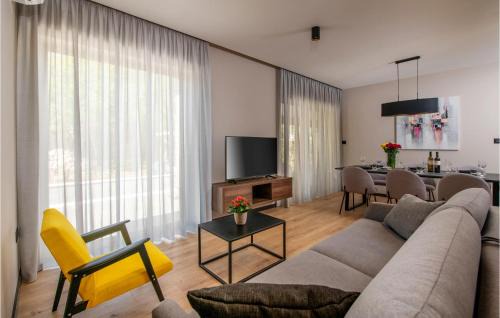 Bartici House | Cozy Home In Labin With Sauna