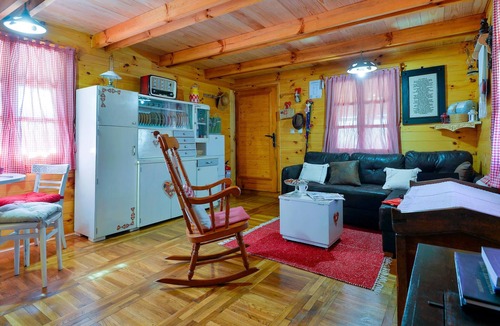 Lepoglava House | Cozy home in Lepoglava with sauna