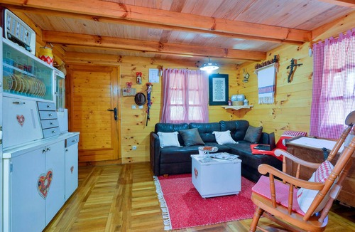 Lepoglava House | Cozy home in Lepoglava with sauna