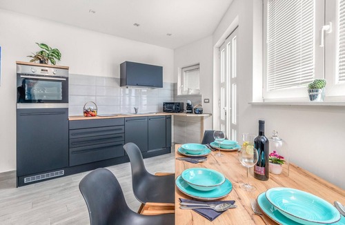 Bezjaki House | Cozy home in Marinici with WiFi