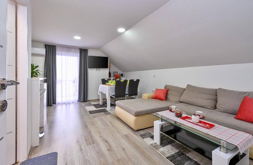 Kraljevec Sesvetski House | Cozy home in Paruzevina with sauna