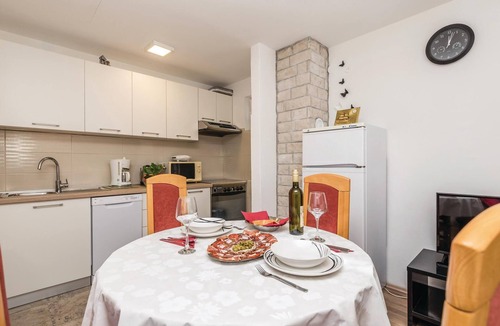 Sarsoni House | Cozy home in Rijeka with house a panoramic view