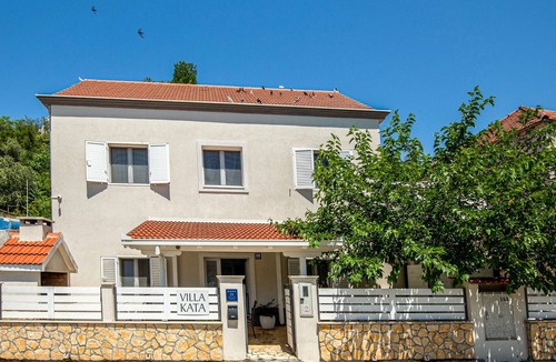 Ploce House | Cozy home in Rogotin with WiFi