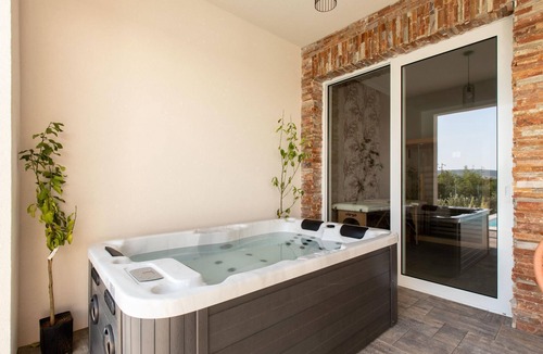 Seline House | Cozy home in Seline with sauna