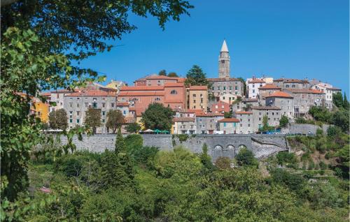Becici House | Cozy Home In Sveti Bartol