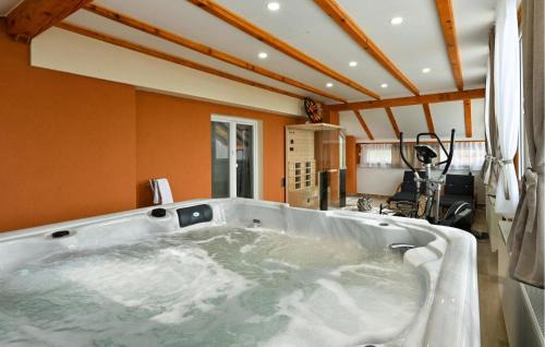 Vinica House | Cozy Home In Vinica Breg With Sauna