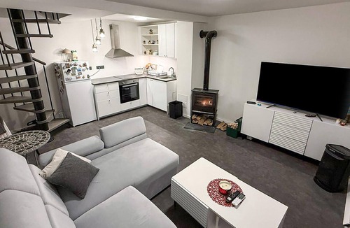 Breznik Plesivicki House | Cozy home in Vlaskovec with WiFi