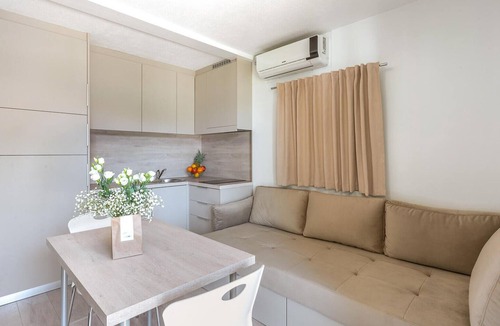 Brzac House | Cozy (sta)caravan in Glavotok with swimming pool