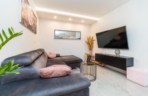 Poljica Apartment | Dalmatian Villa Noemi