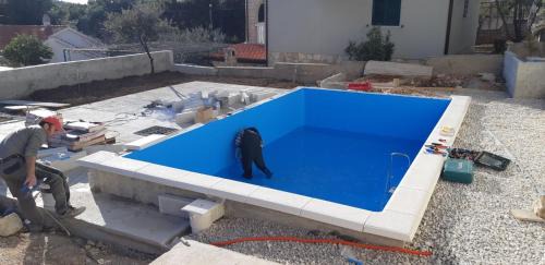 Jezera Apartment | Dandy apartment with pool 2 bedrooms