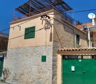 Skradin Apartment | Darinka