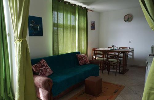 Siroke Apartment | David in 4