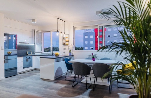 Murvica Apartment | Deluxe Suite for 4 in Zadar