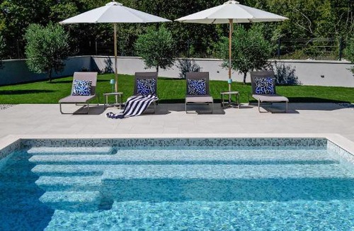 Kras Villa | Deluxe Villa Vonskari with Heated Pool and Complete Privacy