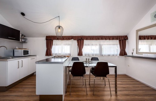 Katoro Apartment | Dog-friendly apartment just 300 meters from the beach