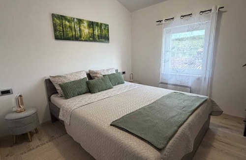 Buzet House | Enchanting 2-bedroom house with AC in charming Buzet