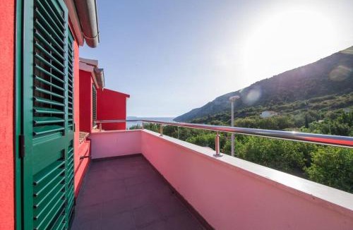 Komiza Apartment | Enchanting view apartment Zanki
