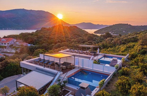 Zrnovo Villa | Exceptional 3-bedroom Villa with Private Pool in delightful Korčula island