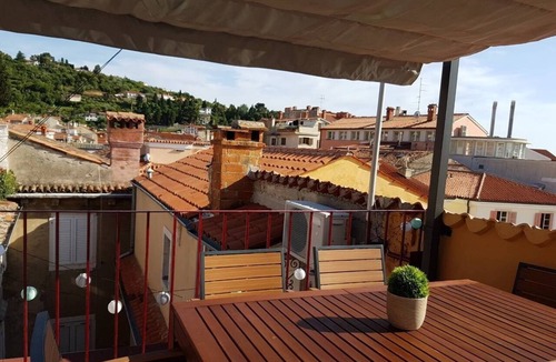Piran Apartment | Exclusive View 2 Bedroom Apartment at Tartini Square