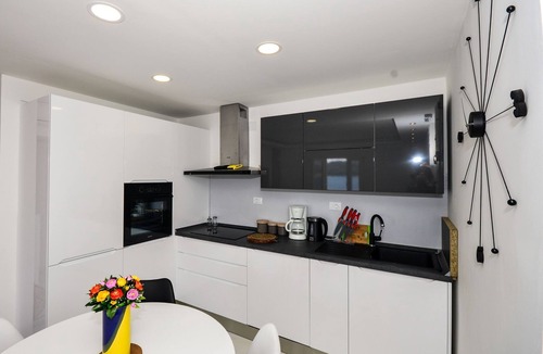 Molunat Apartment | Extraordinary Beach house Becir (apartment 1)