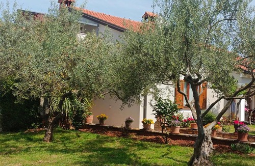 Cepljani Apartment | Family apartment villa ANNALAURA Umag