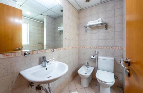 Al Sharq Apartment | Family-freindly One Bedroom Hotel in Sharjah