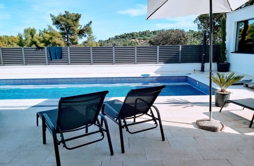 Rogac House | Family friendly house with a swimming pool Rogač, Šolta (K-25444)