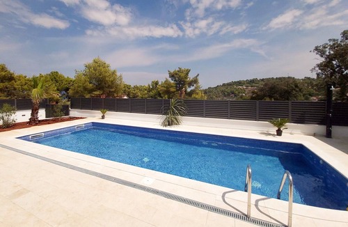 Rogac House | Family friendly house with a swimming pool Rogač, Šolta (K-25444)