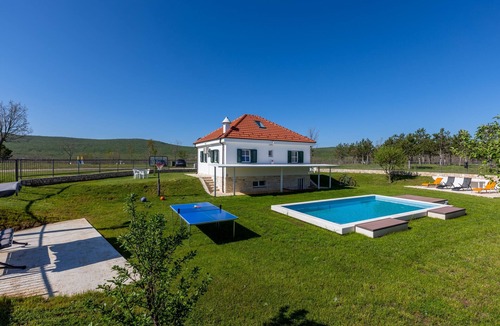 Trilj House | Family friendly house with a swimming pool Tijarica (Zagora) (K-20530)