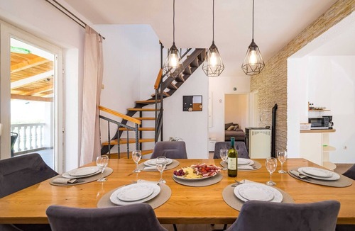 Velim House | Family Retreat with Pool and Terrace