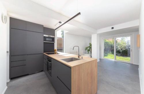 Ljubljana Apartment | Family Villa next to Tivoli Park