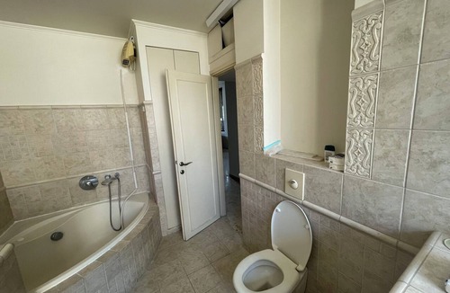 Netanya Apartment | Fantastic 4-bedroom apartment with AC in vibrant Netanya