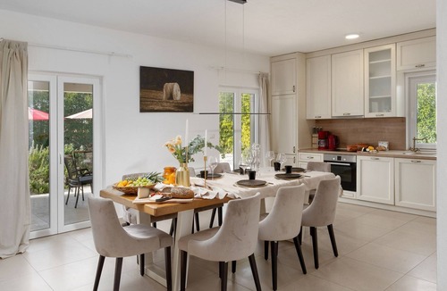 Labinci House | Fantastic villa with sea view, private pool, cot, BBQ area, washing machine