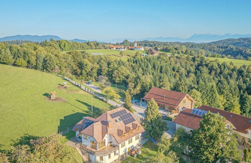 Rigelj pri Ortneku Apartment | Farm Stay Oblak 1BR Apt Nataša + Shared Sauna, Ortnek, Slovenia