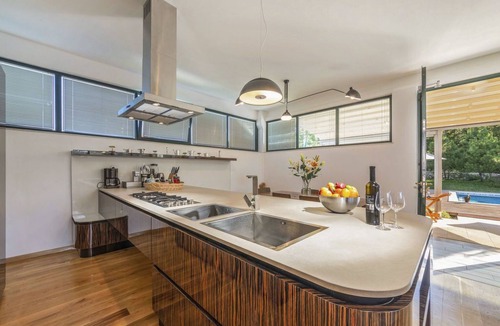 Rogocana House | Ferienvilla 'Breg' mit Whirlpool by Interhome