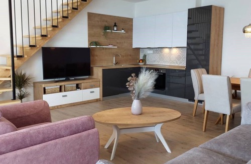 Stankovici House | Ferienvilla "Dalmatiner" mit Infinity Pool by Interhome