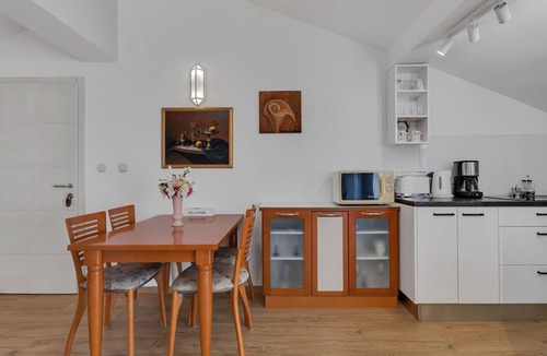 Drasnice Apartment | Fewo mit gemeinschaftlichem Pool by Interhome