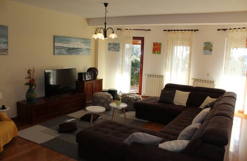 Vodnjan Villa | For large group, pool 50 m2-option heated pool, Jacuzzi, 4 km beach, sea view