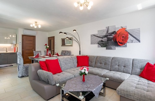 Jurandvor Apartment | Four bedroom apartment with terrace Jurandvor, Krk (A-19962-a)