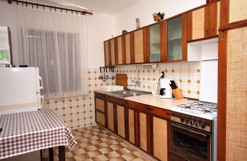 Kampor Apartment | Four-bedroom apartment with terrace and sea view Kampor, Rab (A-5051-a)