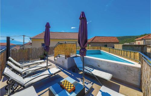 Slatine House | Four-Bedroom Holiday Home In Slatine