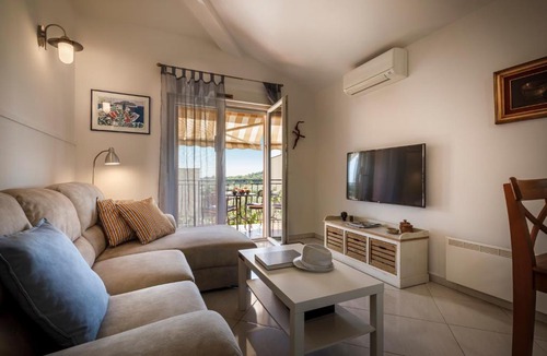 Mugeba Apartment | Frank's Place