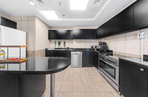 Jabal Ali 2 Apartment | Free housekeeping visits during your stay - StayShort - Majestic 3 Bedroom in Dubai Marina that Sleeps 10!