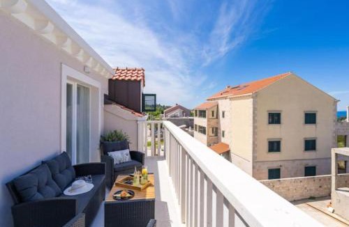 Cavtat Apartment | Friends & Family Home