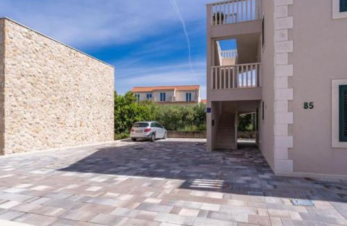 Cavtat Apartment | Friends & Family Home