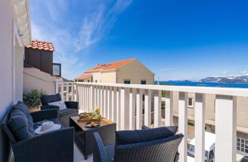Cavtat Apartment | Friends & Family Home